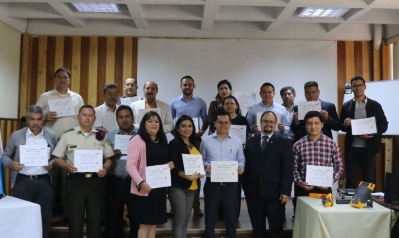 Seminario-Taller de Eficiencia Energética en el Organismo Ejecutivo Seminario-Taller de Eficiencia Energética en el Organismo Ejecutivo